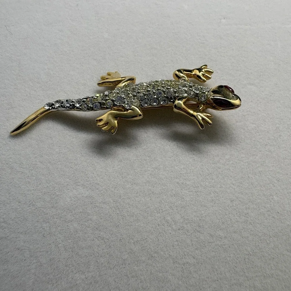 Vintage Gold Tone‎ & Rhinestones Lizard Brooch Pin